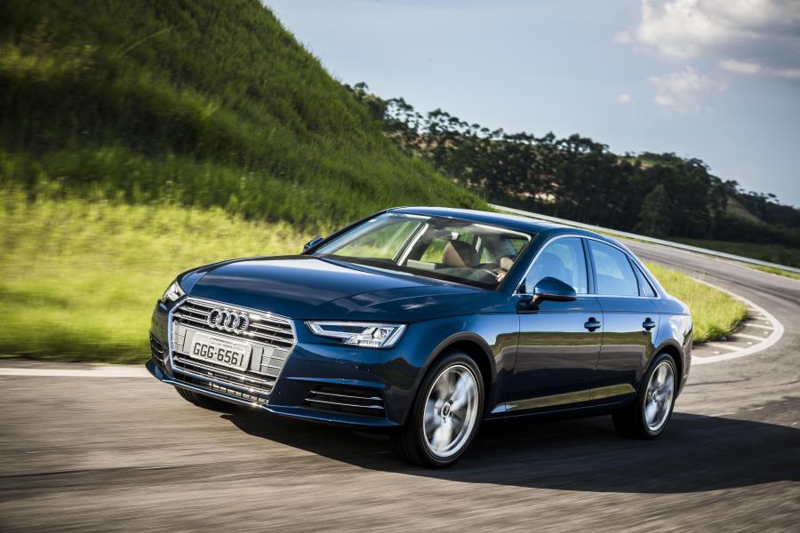  Audi A4 2.0 TFSI (B9) 2016 года  (LA) (фото 16 из 30)